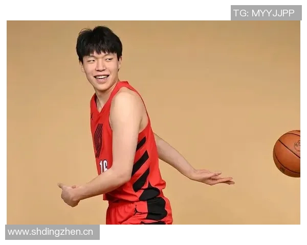 杨瀚森首月表现提升显著期待在G联赛中展现真正实力与潜力