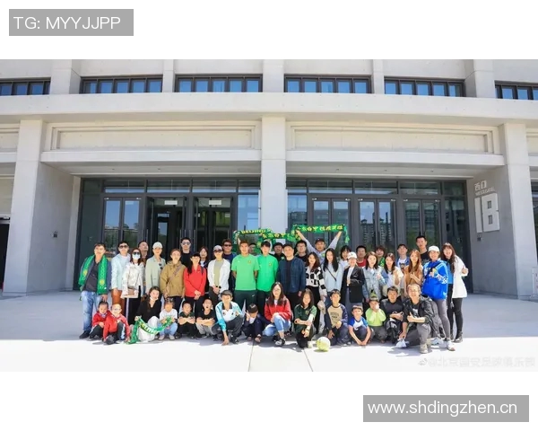 国安俱乐部邀请援鄂医疗队医护人员共赏赛季收官之战在工体欢庆