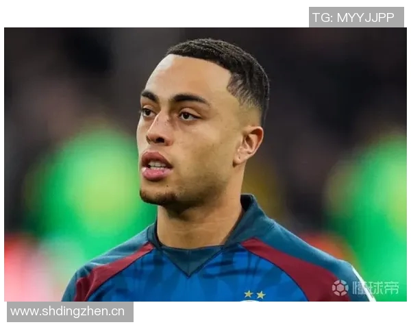 埃因霍温主帅强调球队如同F1赛车需不断优化并坚定信心走在正确道路上